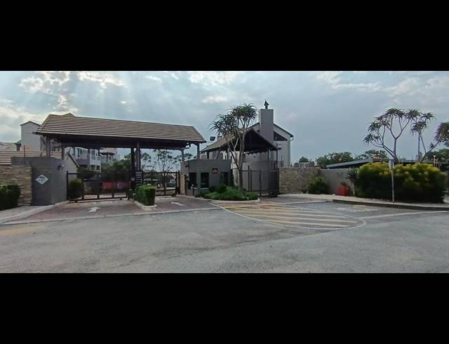 1 BEDROOM APARTMENT FOR SALE IN SUNNINGHILL